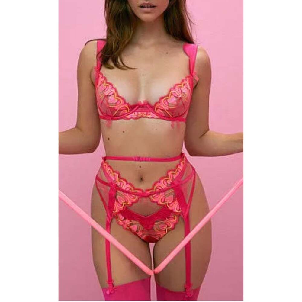 FOR LOVE & LEMONS Graphic Hearts Underwire Unlined Pink Bra Size XXS